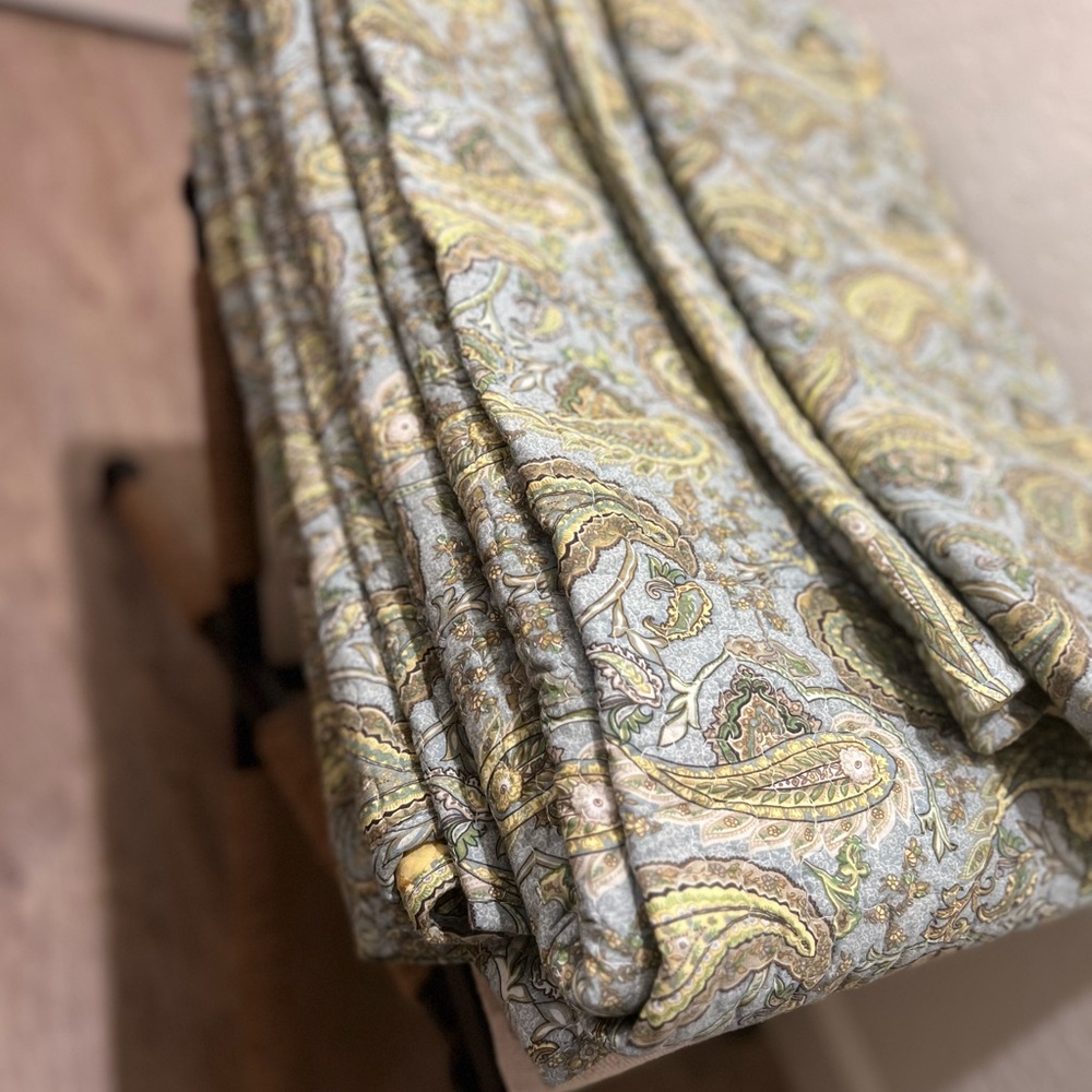 Brand New Cal King Quilts with two Sham
